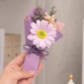Mini paarse kunstmatige gedroogde bloemen boeket variant cadeau verjaardag voor meisje - Paarse Kleine Madeliefje Zeepbloem Mini