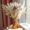 Ramo de hierba de pampa seca natural con florero de vidrio ámbar para decoración. - HS19