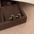 Black and gold heart stud earrings, unique irregular design, elegant jewelry gift. - Black Heart Crystal (GTD8)