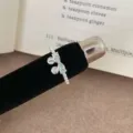 Estilo coreano elegante lazo circonita perla anillo abierto joya apilable SKU - Lazo Azul Perla Artificial