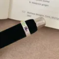 Anillo de plata estilo coreano con circonita de color, estrella bonita y diseño abierto. - Anillo Abierto Graffiti Estrella Púrpura
