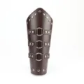 Middeleeuwse Leren Armband voor Heren Punk Ridder Polsband Halloween Cosplay Accessoire - Enkele Polsbeschermer / Bruin