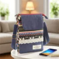 Borsa tracolla da donna in tela per smartphone con tracolla etnica e multitasche. - Rosso Stile Etnico 5 Strati