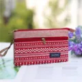 Pochette fourre-tout rouge en toile avec imprimé cœur géométrique et dragonne pour femme. - Rouge Blanc Rayé Pochette