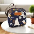 Borsa cosmetica portatile impermeabile con stampa di cartoni animati custodia per trucco graziosa - Orso della Foresta Blu Scuro