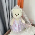 30cm Plüsch Teddybär Puppe mit wunderschönem Brautkleid, Perlenkette, Krone und Schleier. - Rosa Glänzendes Hochzeitskleid mit Krone