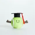 Simatico peluche da tennis con cappello di laurea e viso sorridente per regalo bambino. - Pallina da Tennis