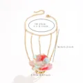 Vista detallada de la pulsera de cadena multicapa de estilo vintage frances con flor. - Flor Gradiente Multicolor 3D (M-B1375-A)