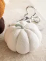 Almohada de calabaza de felpa blanca, cojín relleno muy lindo para el sofá y la decoración. - 18x18cm / Blanco