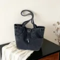 Ρετρό τσάντα ώμου από τζιν για γυναίκες, vintage casual τσάντα μασχάλης με λουκέτο. - Μαύρο