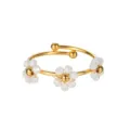 Goldener offener Ring mit weißen Perlen Blumen süßer Edelstahl filigraner Fingerschmuck - Weiß