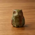 Mini geschnitzte Eule Figur Stein, natürlicher Kristall Edelstein tierische Dekoration - Unakit