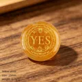 Gelber Stein Entscheidungsstein, 25mm gravierter Achat Palmstein für die tägliche Divination. - Topas