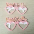 Roze hartvormige papieren bril met gouden Bride To Be tekst voor vrijgezellenfeest rekwis. - Hart Bride To Be (HE319A19PK) / Roze (HE319A19PK)