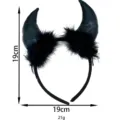 Diadema con cuernos de diablo negro de Halloween con plumas esponjosas accesorio de disfraz 19cm - Diadema de Pluma Negra Cuernos de Diablo(HA908R23R-2)