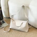 Borsa a tracolla intrecciata da donna borsa sotto ascella alla moda borsa messenger quotidiana. - Bianco