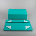 Tiffany blaue faltbare Geschenkschachtel mit Magnetverschluss, elegante Premium Faltschachtel. - Außendurchmesser: 35x21x11,3cm / Cyan