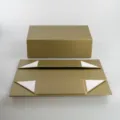 Goldene faltbare Geschenkschachtel SKU-Variante, hochwertige Magnetverpackung für Luxusartikel. - Außendurchmesser: 35x21x11,3cm / Cyangelb