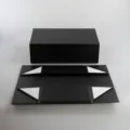 Schwarze magnetische Faltschachtel, Geschenkbox mit Deckel für Wein und edle Präsente. - Außendurchmesser: 35x21x11,3cm / Schwarz