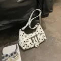 Bolso de hombro para mujer estilo coreano de lunares bolso informal elegante vista principal - Blanco Roto