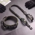 Collar de perro táctico de camuflaje y correa elástica bungee detalle, hebilla resistente, exterior. - Camuflaje Verde (Conjunto de Collar y Correa)