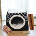 Gesloten zwart-wit rooster huisdierhuis met pluche kussen en zachte binnenkant voor katten - Zwart (met Mat, Dekentje & Speelgoed)