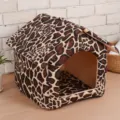 Cuccia per animali in peluche stampa giraffa, letto chiuso e caldo per gatti nel periodo invernale. - Stampa leopardata