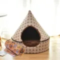 Enclosed conical pet cat dog house bed with plush interior and matching paw blanket - Coffee (with Blanket)