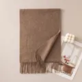 Brauner Kaschmirschal für Damen und Herren, weicher Winterschal in Uni mit Fransen. - Dunkellila