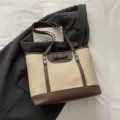 Modische Damen-Shopper-Tasche im Kontrastdesign, große Handtasche für den Alltag. - Hellbeige