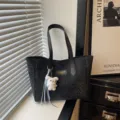 2026 Herbst Grosse Kapazitat Leo Muster Shopper Tasche Damen Alltag Umhangetasche - Mit Anhänger / Schwarz