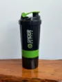 Dreischichtiger Protein Shaker Becher Fitness Sport Mischbecher Plastik Wasserflasche Deckel. - 500ml / Grün