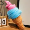 Cute ice cream cone plush pillow soft stuffed toy creative gift for kids room decor pink - Strawberry Berry