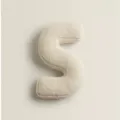 Coussin lettre S en sherpa blanc, coussin alphabet pelucheux pour canapé et lit - S