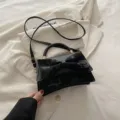 Schwarze Damen Umhängetasche Handtasche mit elegante Schleife, stilvolle Freizeittasche chic. - Schwarz