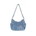 Bolso bandolera de mezclilla azul con múltiples bolsillos y parche estrella modurbana - Azul claro