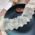Ribete de encaje plisado bordado hueco de 6,5 cm de ancho para ropa de muñecas DIY - Beige
