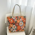 Canvas bloemen geborduurde tote tas, stijlvolle handtas, grote schoudertas voor dagelijks gebruik. - Stijl 6 (Madeliefje Borduurwerk)