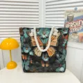 Geweven canvas tote tas met prachtige vlinder- en bloemenborduurwerk en touw handvatten. - Stijl 3