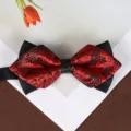 Dettaglio farfalla jacquard rosso nero, accessorio formale sposo affari fiocco appuntito - Farfallino Colorblock Nero Rosso