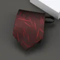 Corbata delgada de negocios para hombre con cremallera y patron geometrico elegante para traje. - Estilo Geométrico Copo de Nieve / 8cm / Burdeos