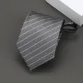 Corbata de cremallera a rayas grises para negocios, elegante detalle estrecho aqui. - Estilo de Rayas Blancas / 8cm / Gris