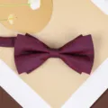 Wine red patterned bow tie for men suit wedding groomsmen, elegant formal neckwear accessory. - Rose Red Pattern Bowtie