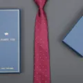 Classic burgundy polka dot necktie with gift box for men business wedding formal wear. - Herringbone White Dot Zipper Style (Long Gift Box) / 8cm Wide / Burgundy