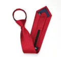 Corbata con cremallera roja para negocios formal, corbata a rayas cómoda y elegante. - Corbata Preanudada con Cremallera / 8cm / Patrón Oscuro Borgoña