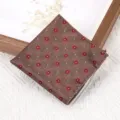 Vintage heren pochet, bruin rood bloemmotief en blauwe stip pak zakdoek accessoire. - Goudbruin Jacquard Borstzakdoek