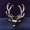 Exquisite deer head brooch detail shot, shiny rhinestones and gold alloy for men business suits. - Gold Diamond Elk