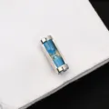 Variante de bouton de manchette sablier bleu, accessoire élégant en métal argenté. - Sablier Bleu