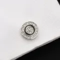 Élégants boutons de manchette argentés avec strass pour chemises habillées et tenues formelles. - Cercle Entièrement Pavé de Zirconium
