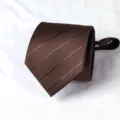 Brown striped zipper necktie detail shot, convenient pre-tied design for men's business wear. - Zipper Style / 8cm / Coffee Stripes